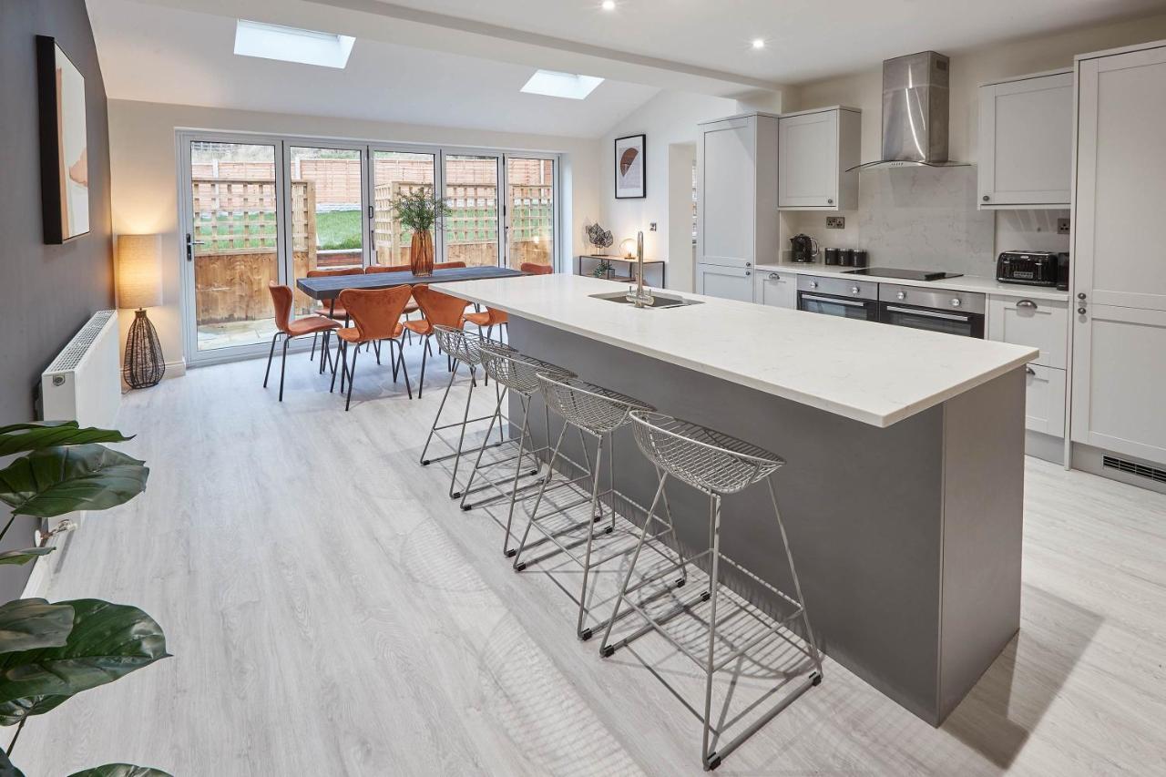 Host & - Uggleby House Holiday home *